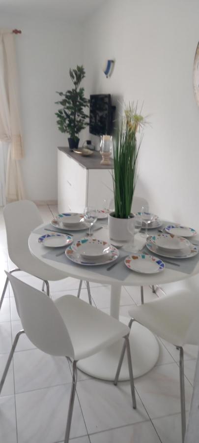 Beautiful Spacious 1-Bed Apartment With Aircon Пуэрто дель Кармен Экстерьер фото